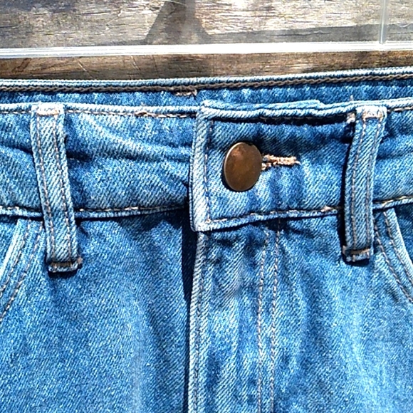 Nwt Denim Skirt ( Size 4) - Picture 5 of 12